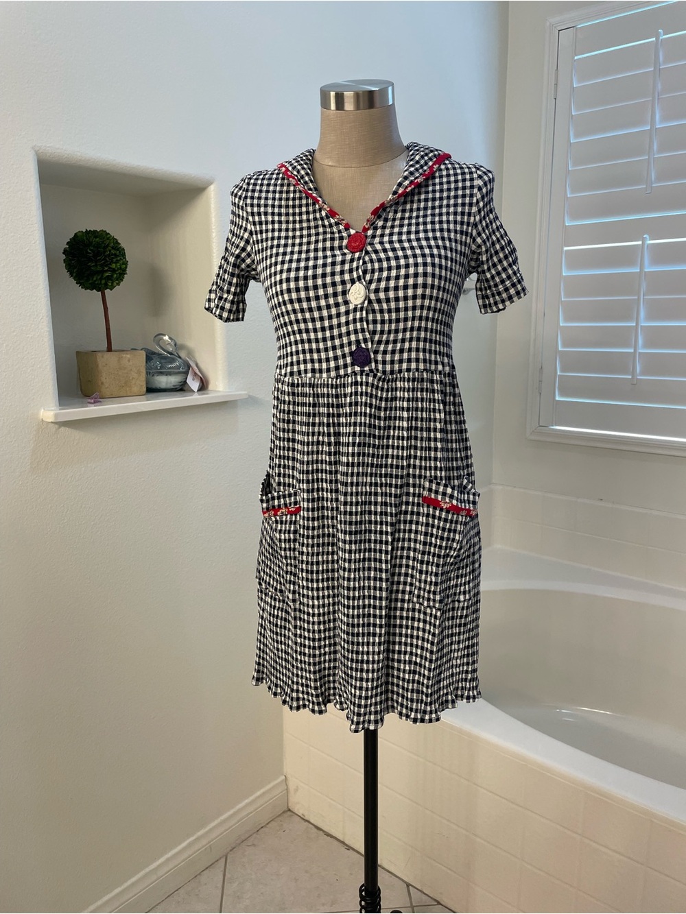 Vintage Gingham Button-Front mini Dress with Red Accents baby doll style